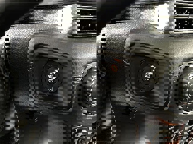 Used 2025 Jeep Gladiator Rubicon w/ Convenience Group image 17