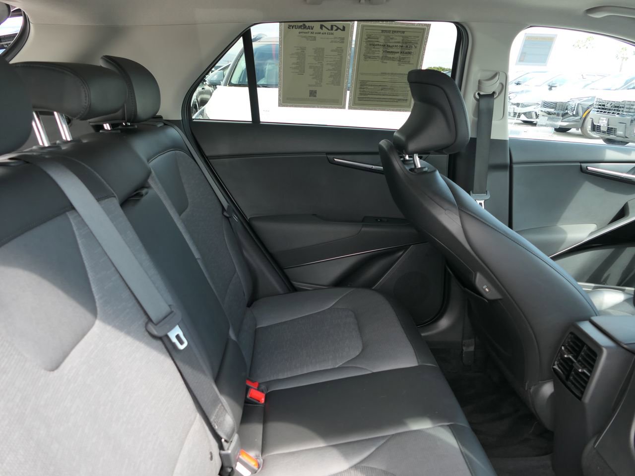 Used 2023 Kia Niro SX Touring image 24