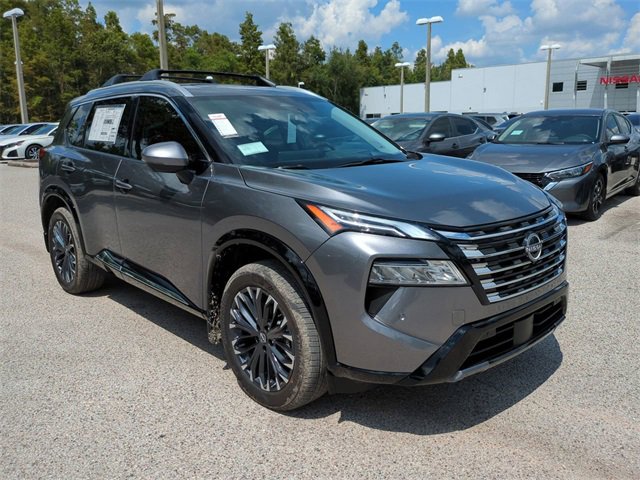 New 2026 Nissan Rogue Platinum w/ Platinum Premium Package image 2