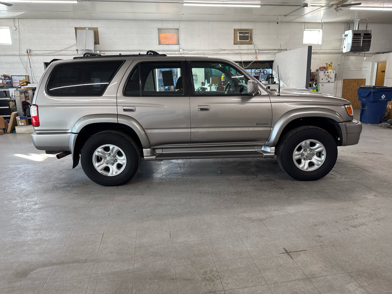 Used 2002 Toyota 4Runner SR5 image 89