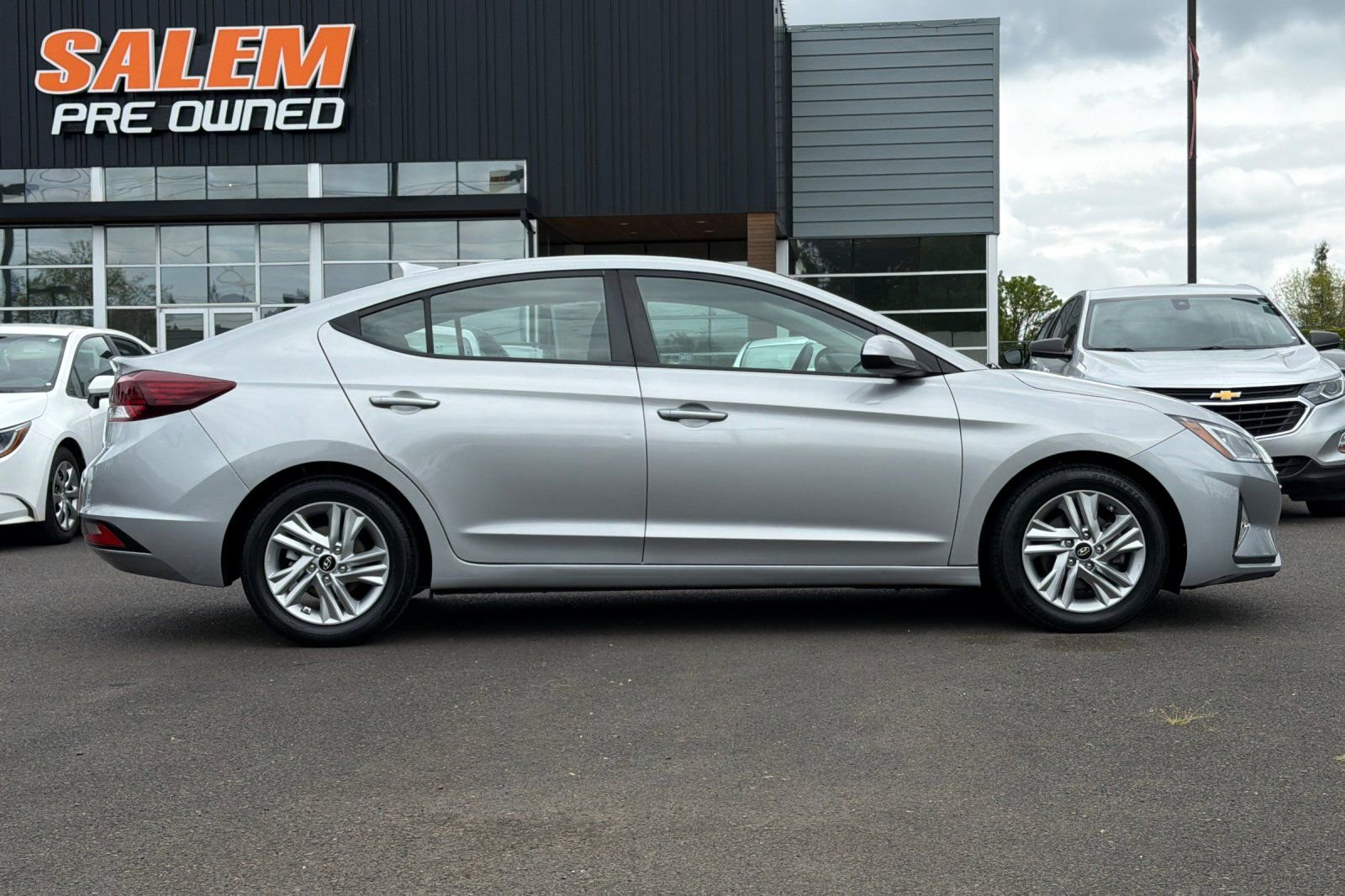 Used 2020 Hyundai Elantra SEL w/ Cargo Package (C1) FWD image 3