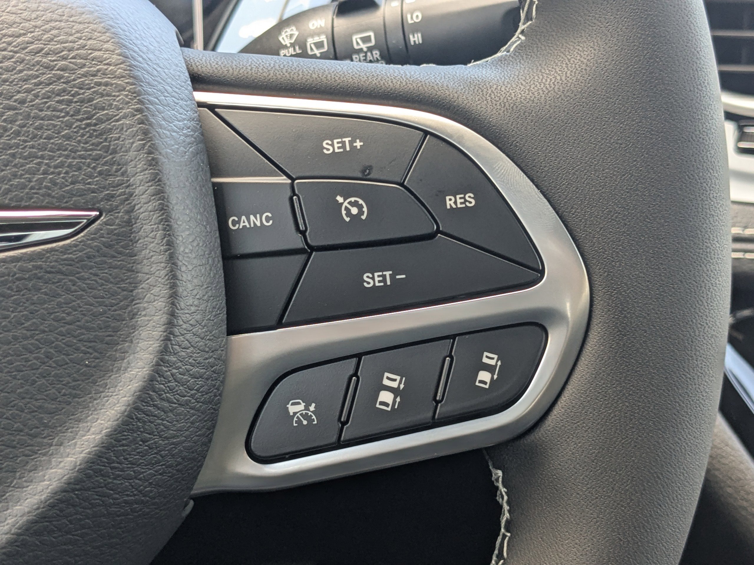 New 2026 Chrysler Pacifica Limited image 26