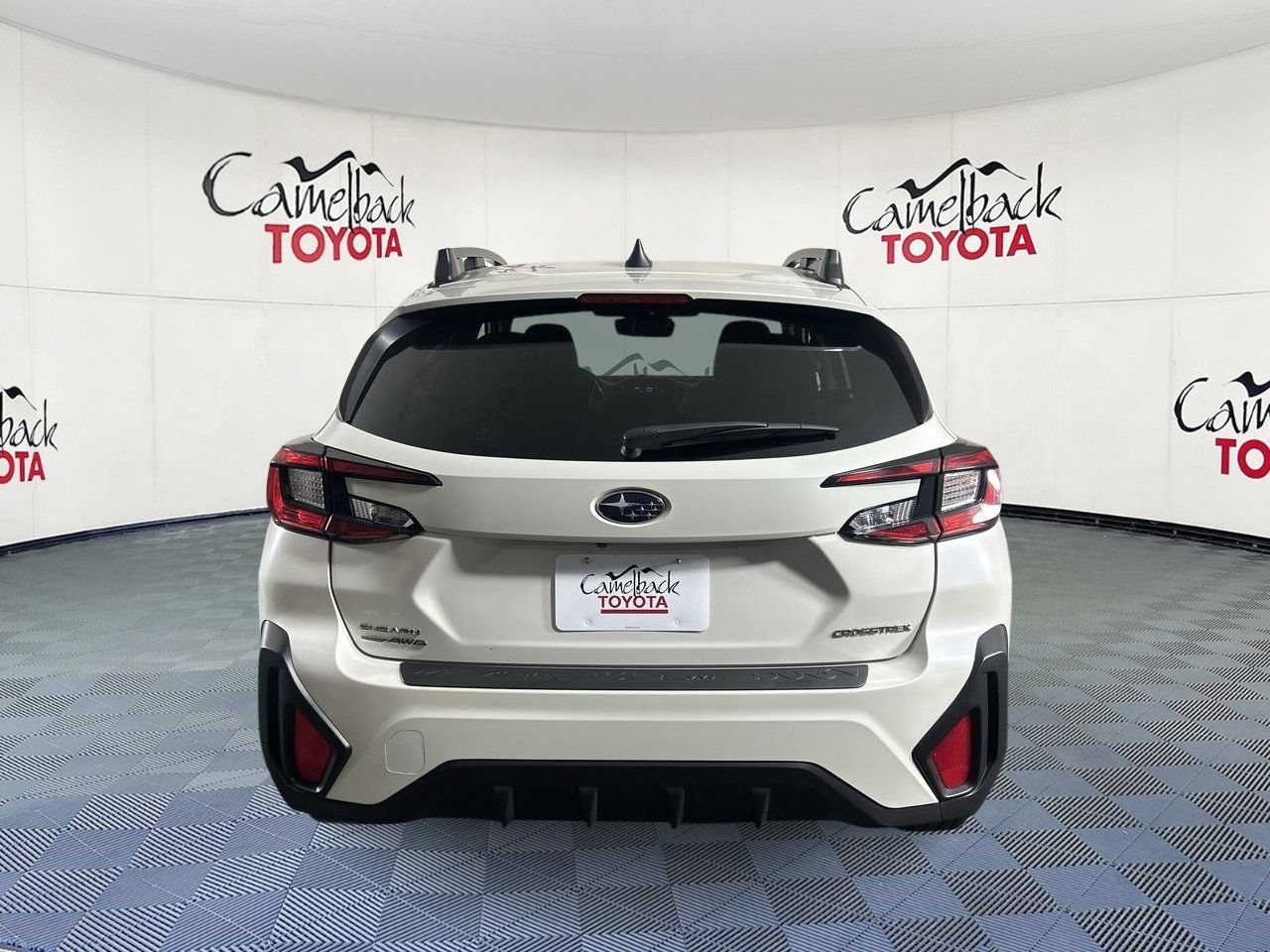 Used 2024 Subaru Crosstrek 2.0i Premium w/ Crosstrek Mirror Package AWD/4WD image 7