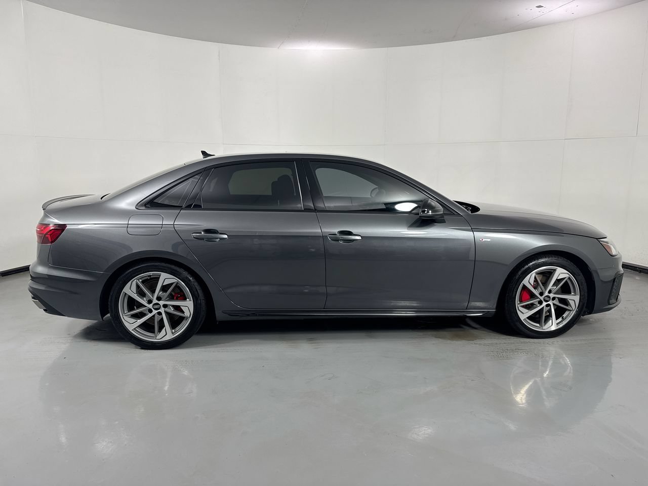 Used 2023 Audi A4 2.0T Premium Plus w/ Premium Plus Package AWD/4WD image 33