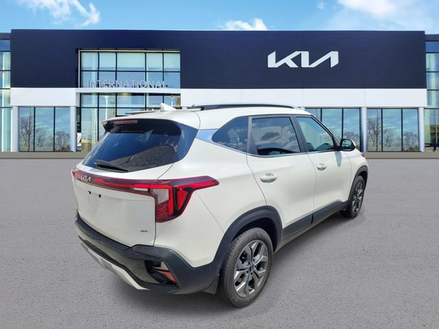 Used 2024 Kia Seltos S AWD/4WD image 3