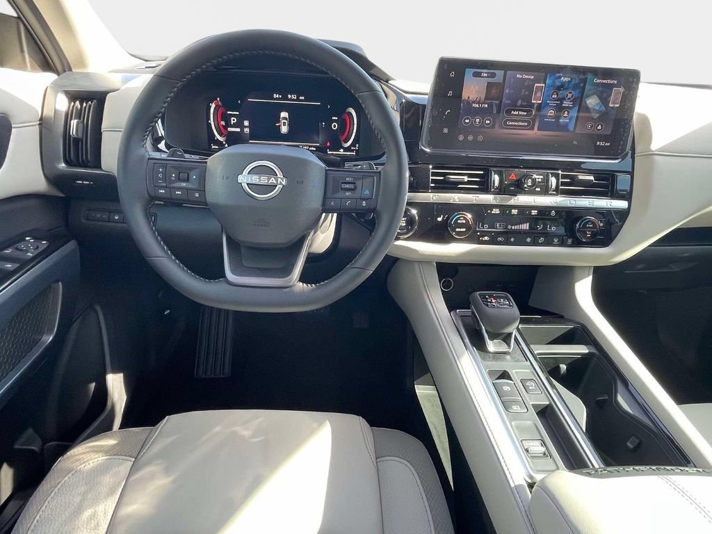 New 2026 Nissan Pathfinder SL FWD image 15
