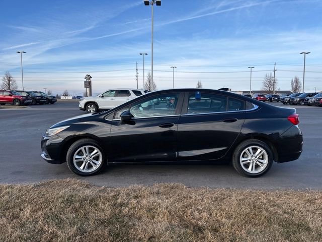 Used 2016 Chevrolet Cruze LT image 6