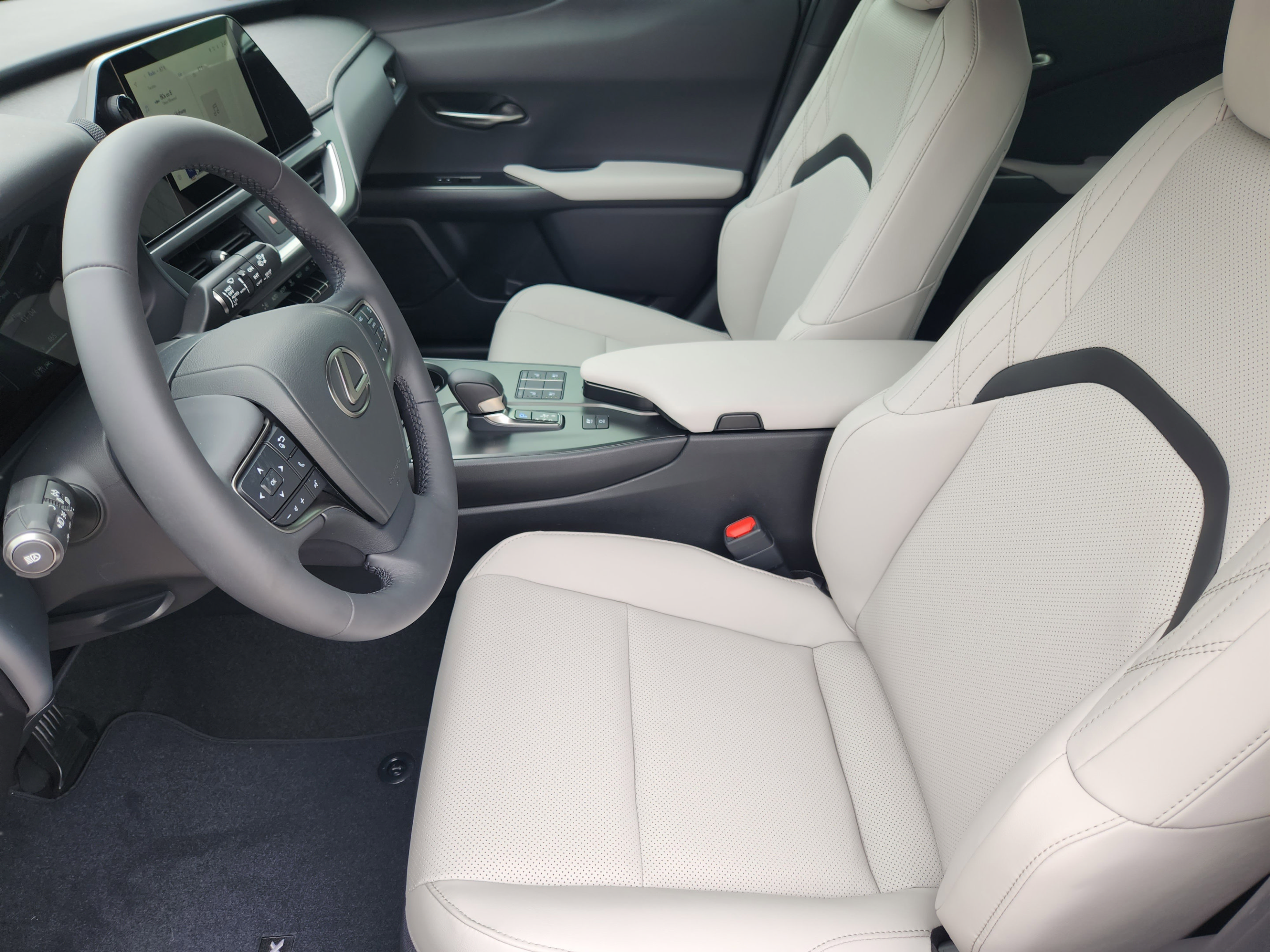 New 2026 Lexus UX 300h FWD w/ Accessory Package (Z1) image 9