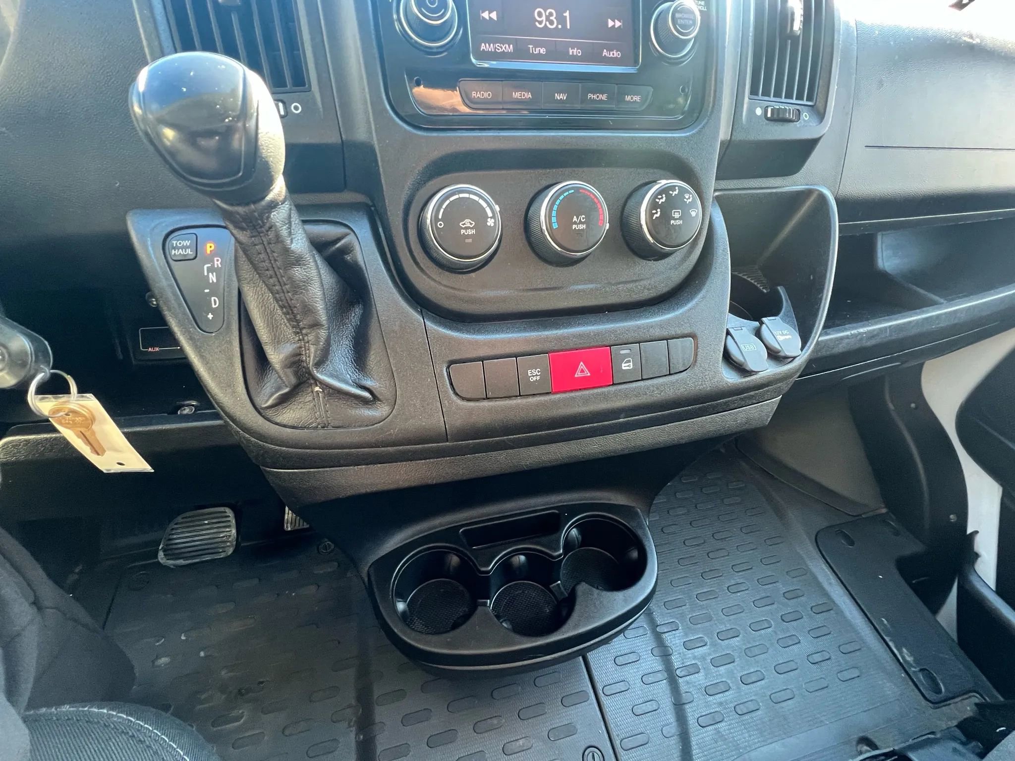 Used 2021 RAM ProMaster 2500 w/ Interior LED Lighting Group FWD image 24