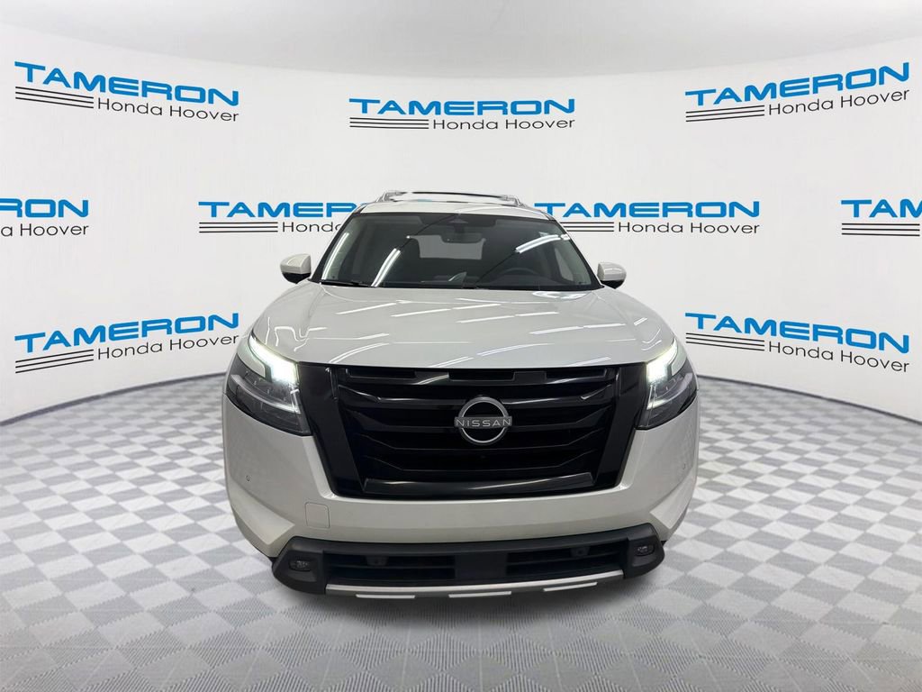 Used 2023 Nissan Pathfinder SL w/ SL Premium Package FWD image 8