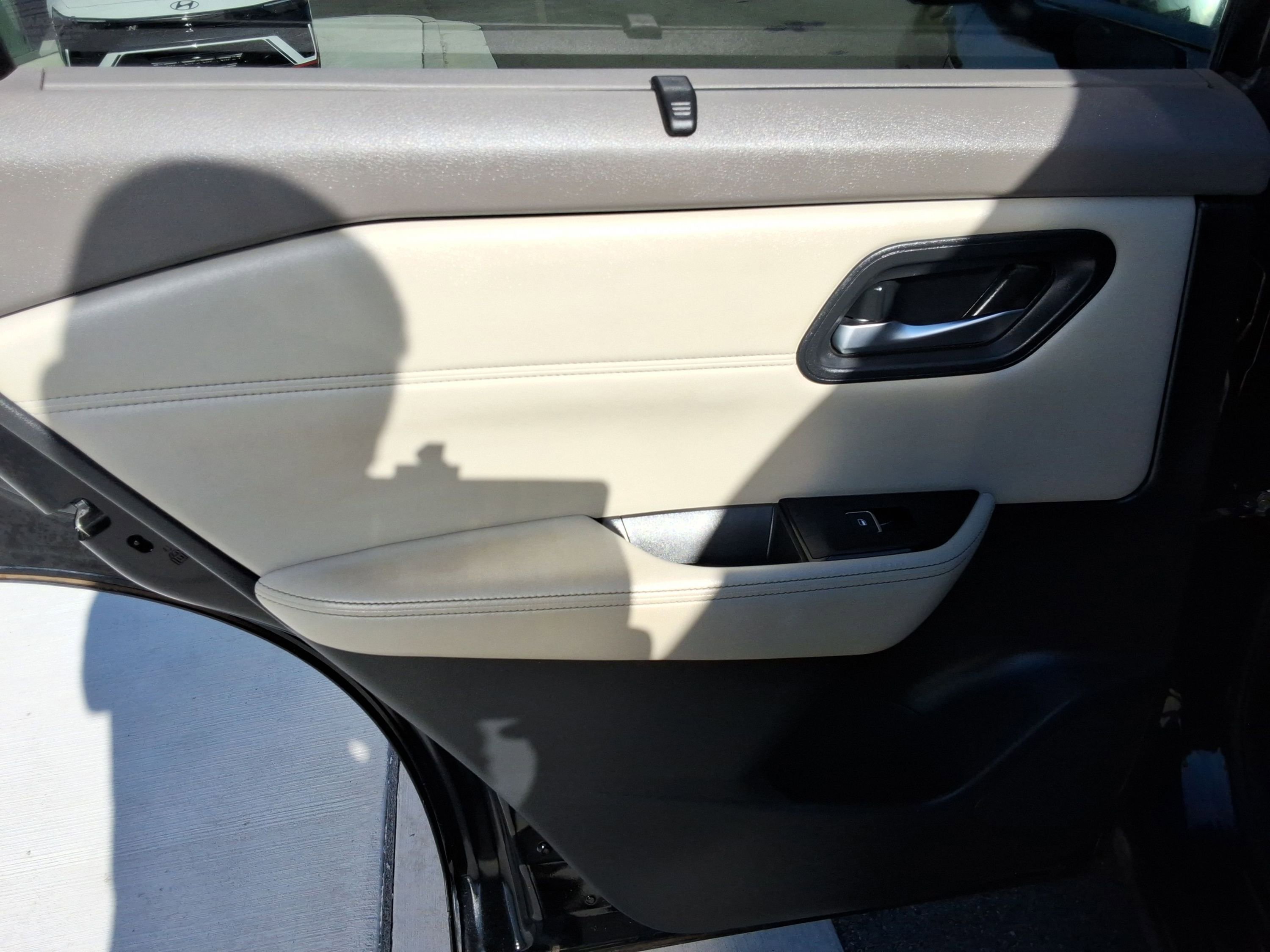 Used 2023 Nissan Rogue SL w/ SL Premium Package image 24