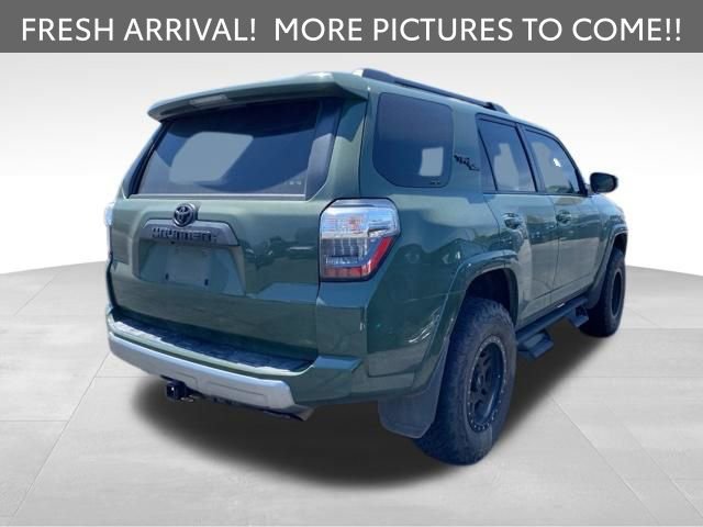 Used 2022 Toyota 4Runner TRD Off-Road Premium w/ Moonroof Package AWD/4WD image 4