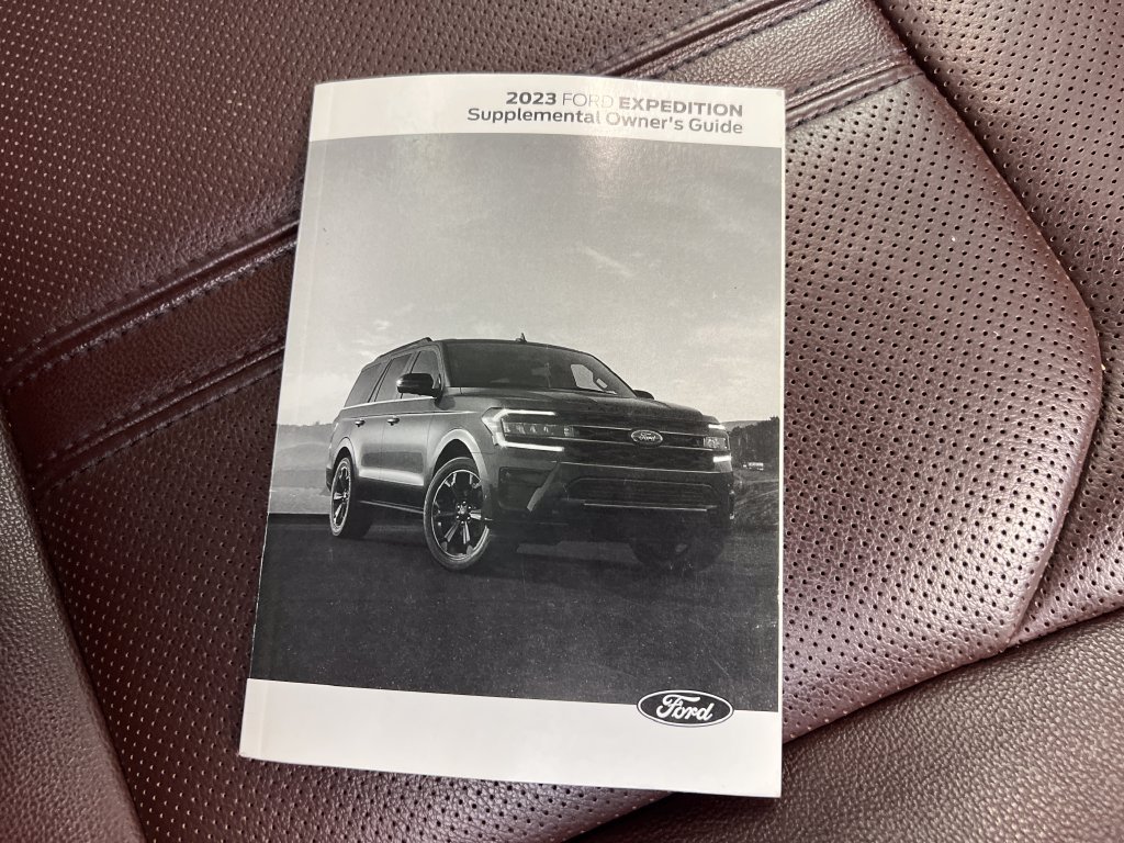 Used 2023 Ford Expedition Limited AWD/4WD image 36