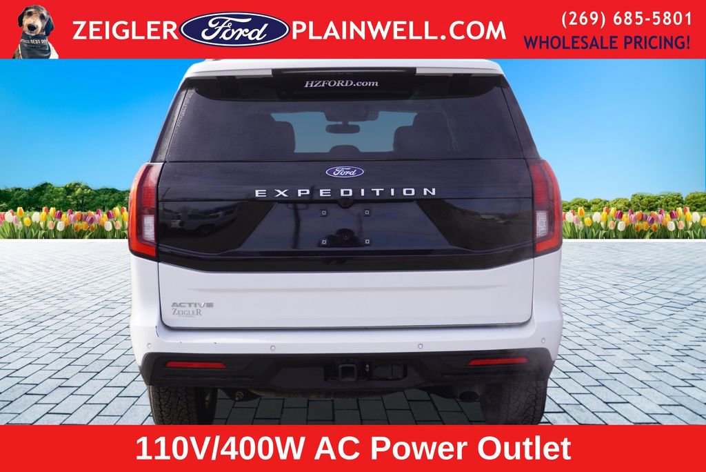 Used 2025 Ford Expedition Active image 4