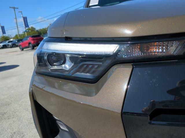 Used 2023 Chevrolet Colorado ZR2 w/ ZR2 Convenience Package III AWD/4WD image 9