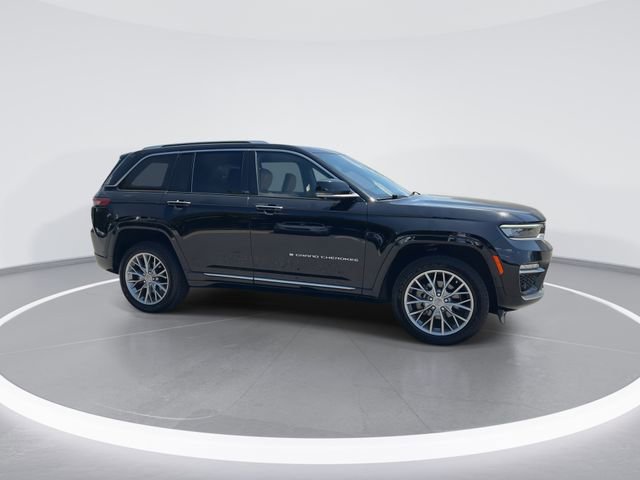 Used 2022 Jeep Grand Cherokee Summit RWD image 9