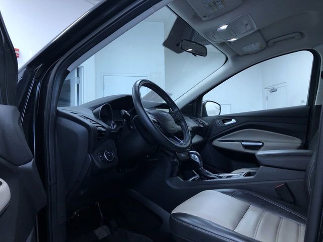 Used 2019 Ford Escape SEL w/ SEL Sport Appearance Package image 11