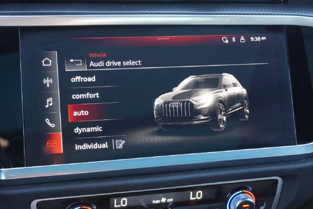 Used 2024 Audi Q3 2.0T Premium AWD/4WD image 37
