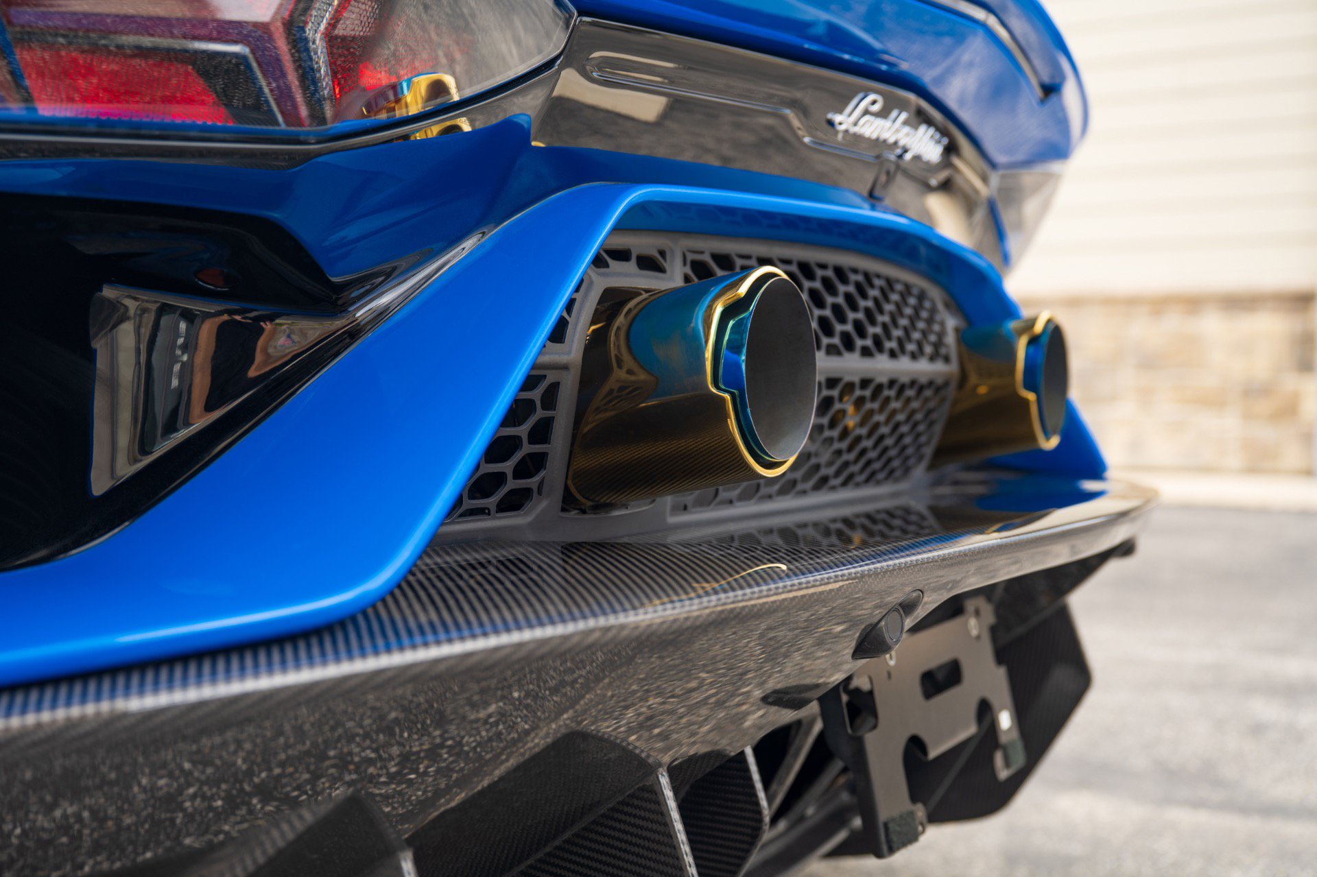 Used 2021 Lamborghini Aventador SVJ AWD/4WD image 60