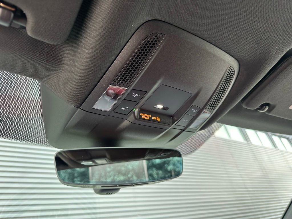 Used 2026 Porsche Taycan image 36