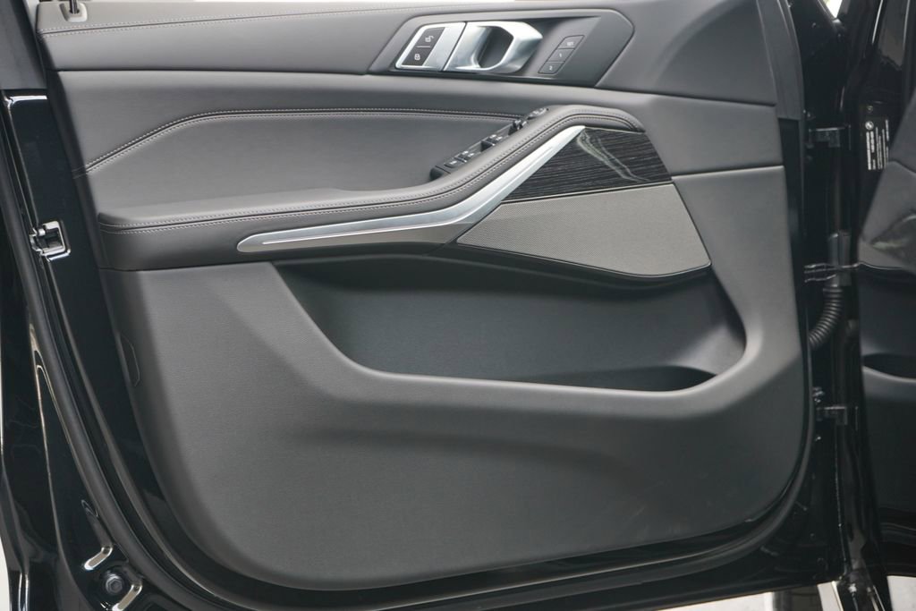 New 2026 BMW X5 sDrive40i w/ M Sport Package image 14
