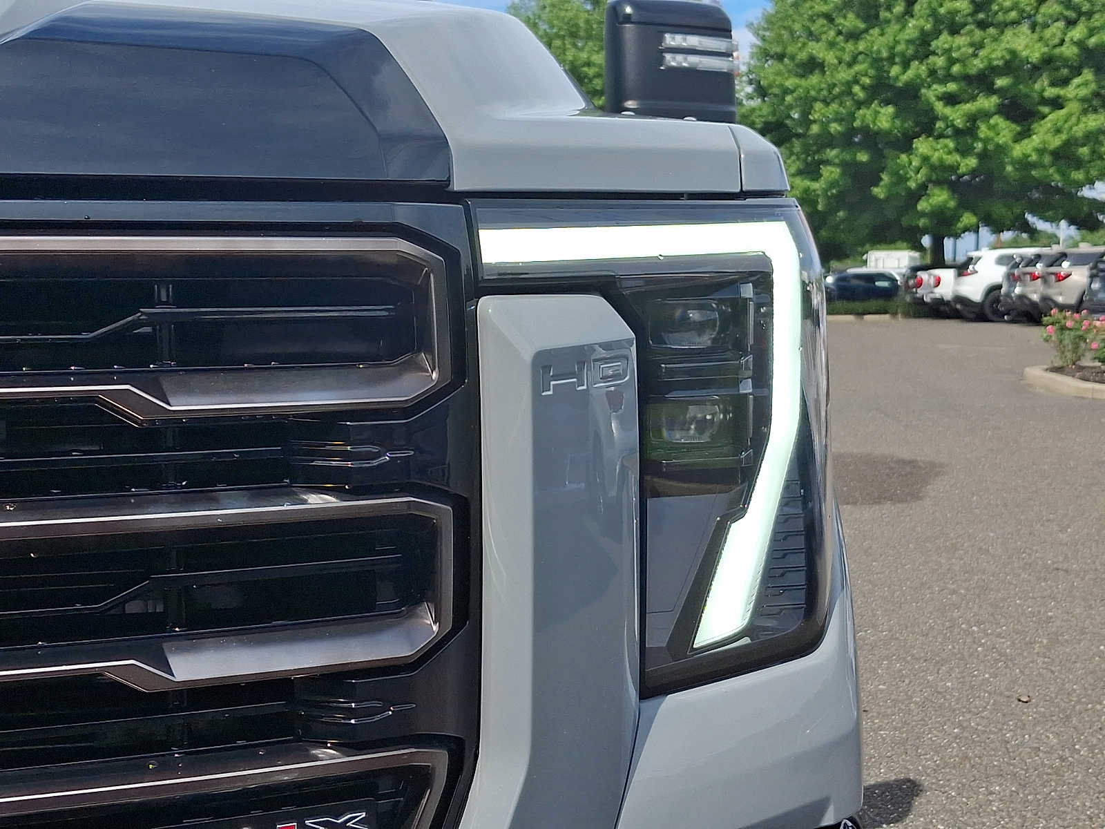 Used 2024 GMC Sierra 2500 AT4X AWD/4WD image 10