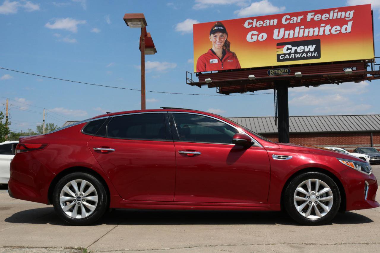 Used 2018 Kia Optima S w/ Panoramic Sunroof Package FWD image 8