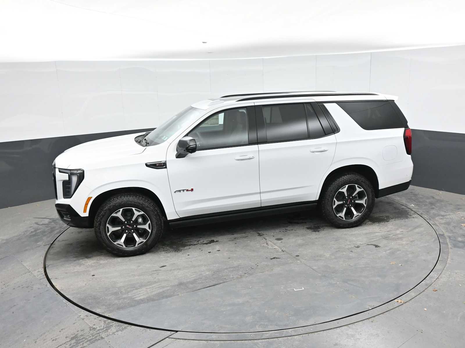 New 2026 GMC Yukon AT4 w/ AT4 Premium Plus Package AWD/4WD image 29