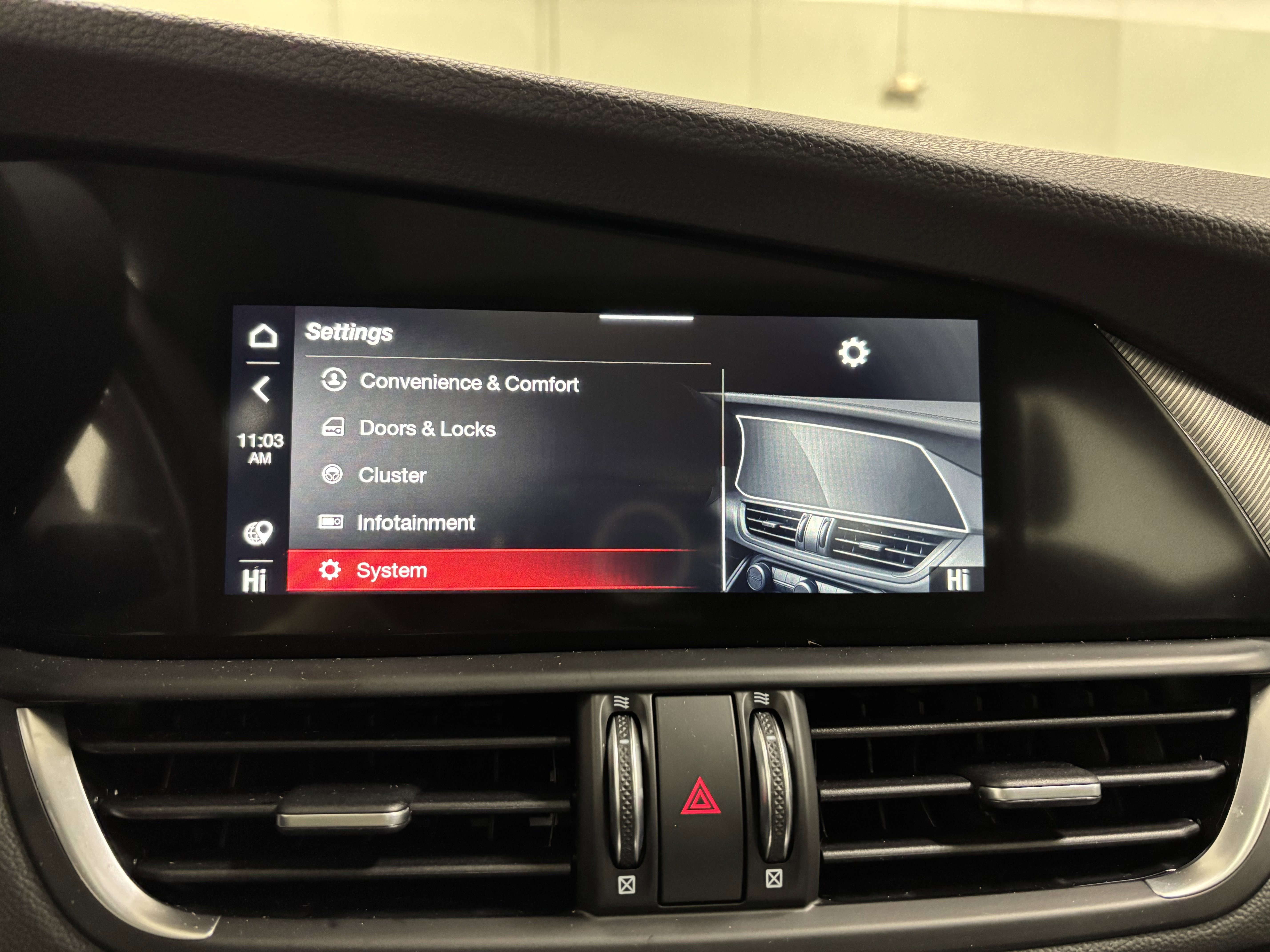 New 2025 Alfa Romeo Giulia AWD w/ Driving Assist Package image 23