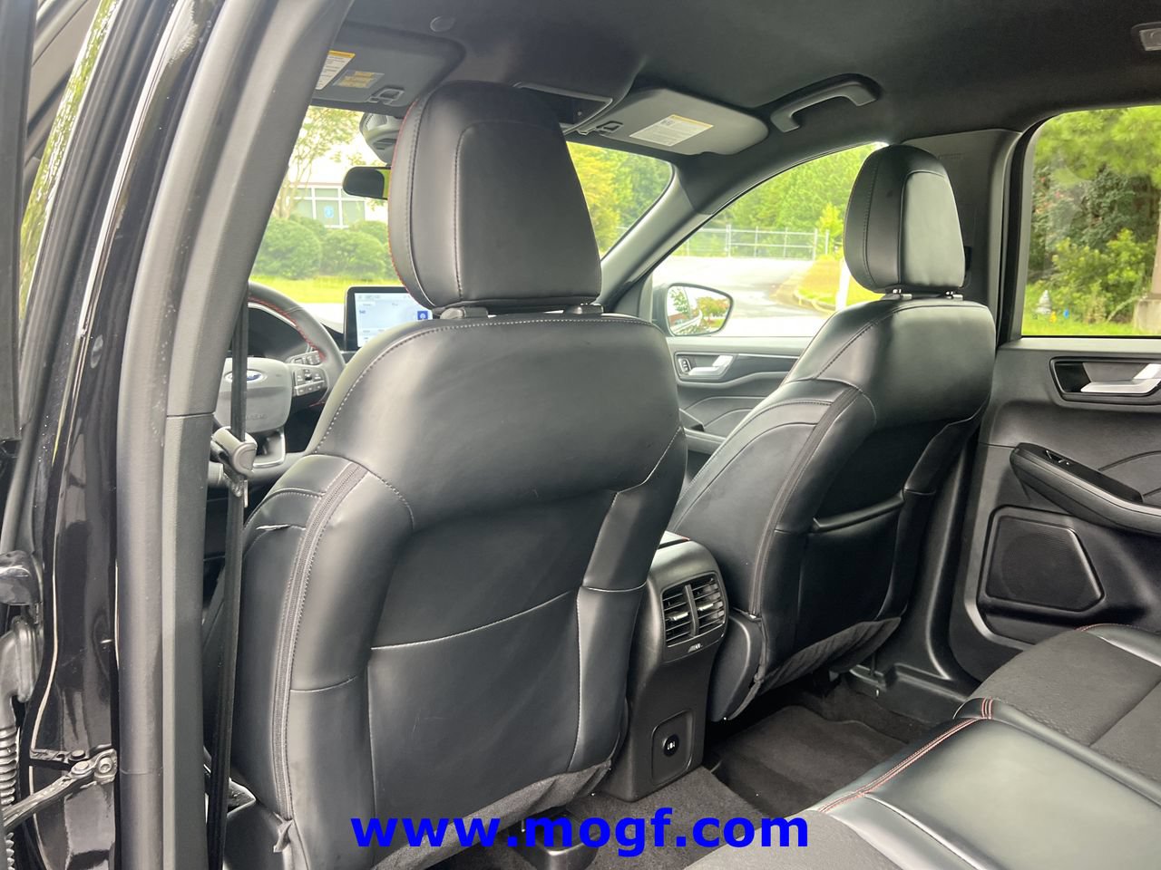 Used 2025 Ford Escape ST-Line FWD image 21