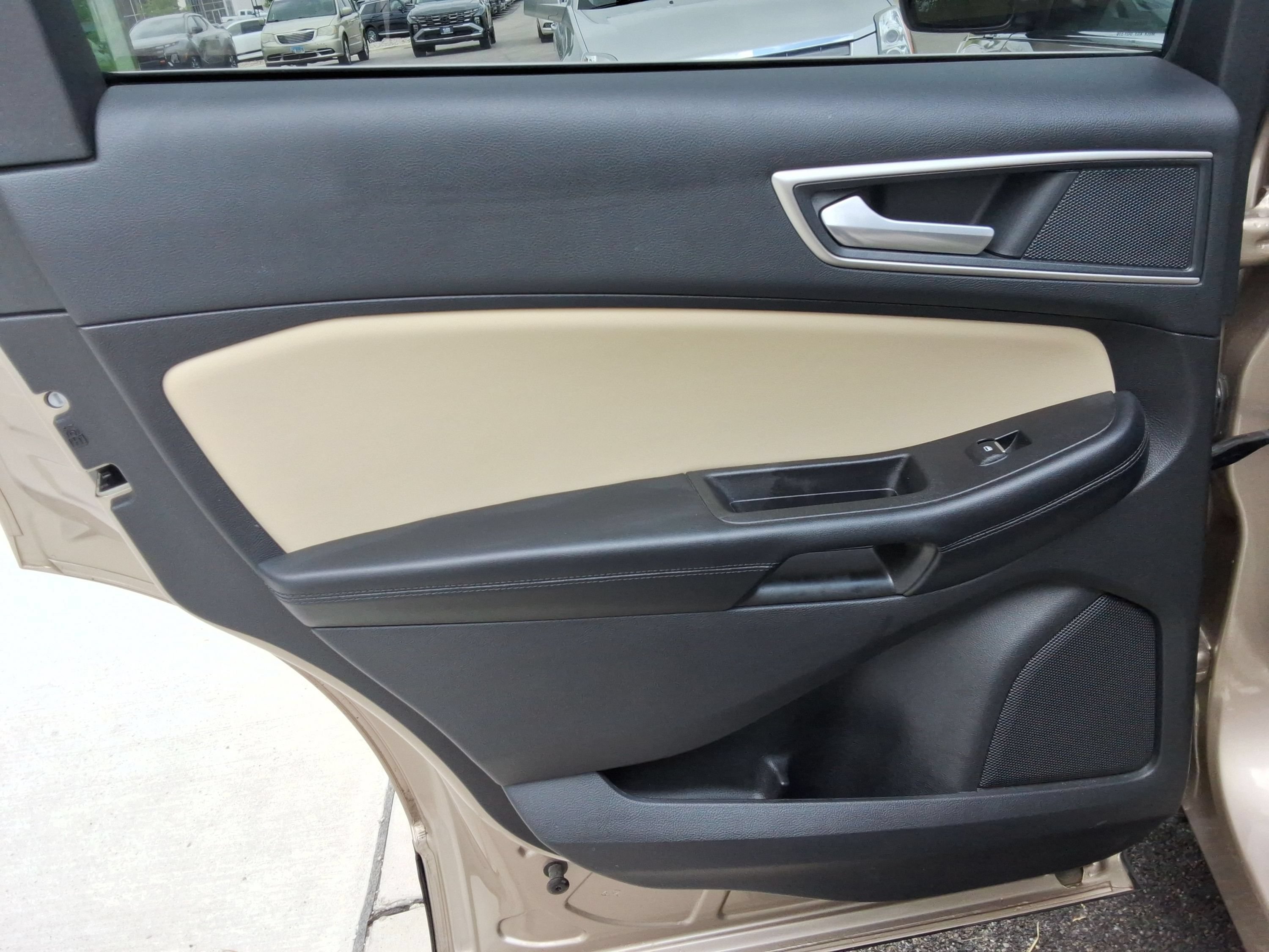 Used 2021 Ford Edge SEL w/ Convenience Package AWD/4WD image 23