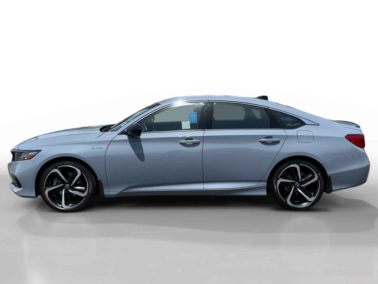 Used 2022 Honda Accord Sport image 2