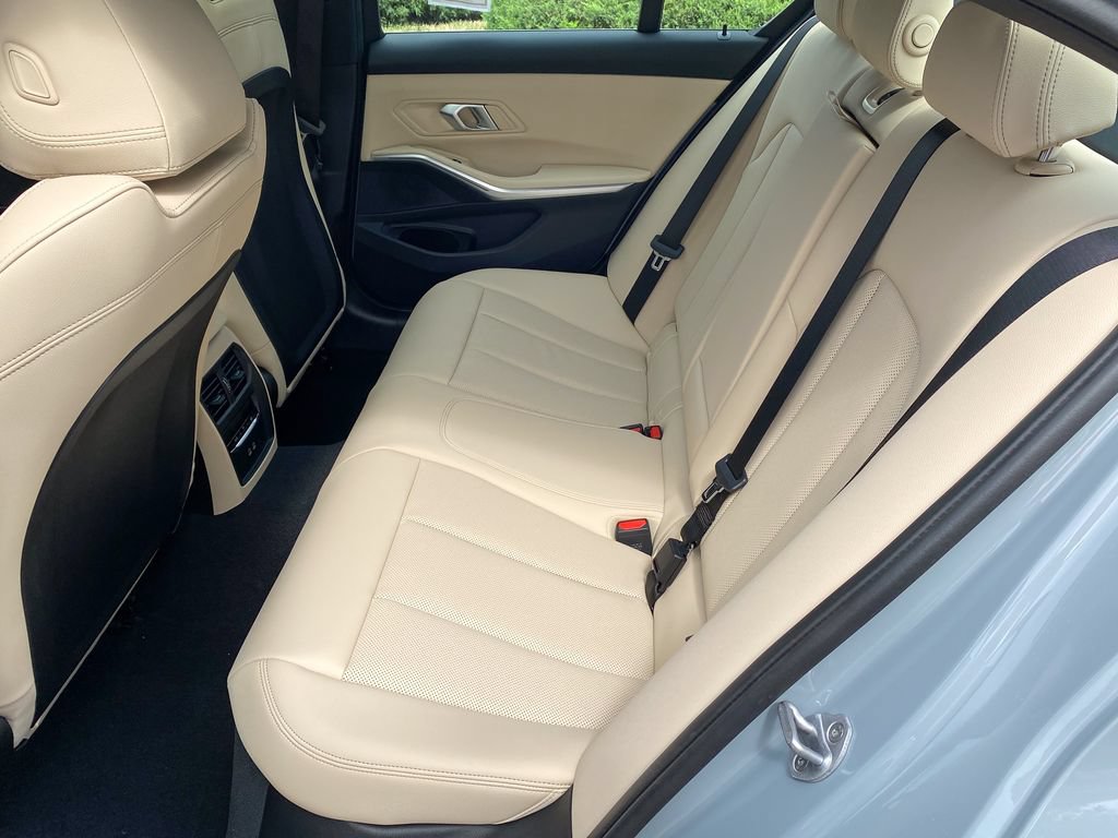 New 2026 BMW 330i xDrive Sedan w/ M Sport Package AWD/4WD image 29