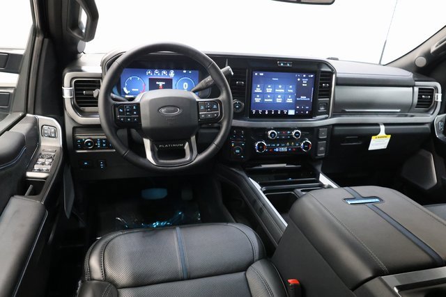 Used 2025 Ford F450 Platinum w/ FX4 Off-Road Package image 97