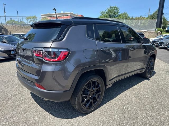 Used 2022 Jeep Compass Latitude AWD/4WD image 12
