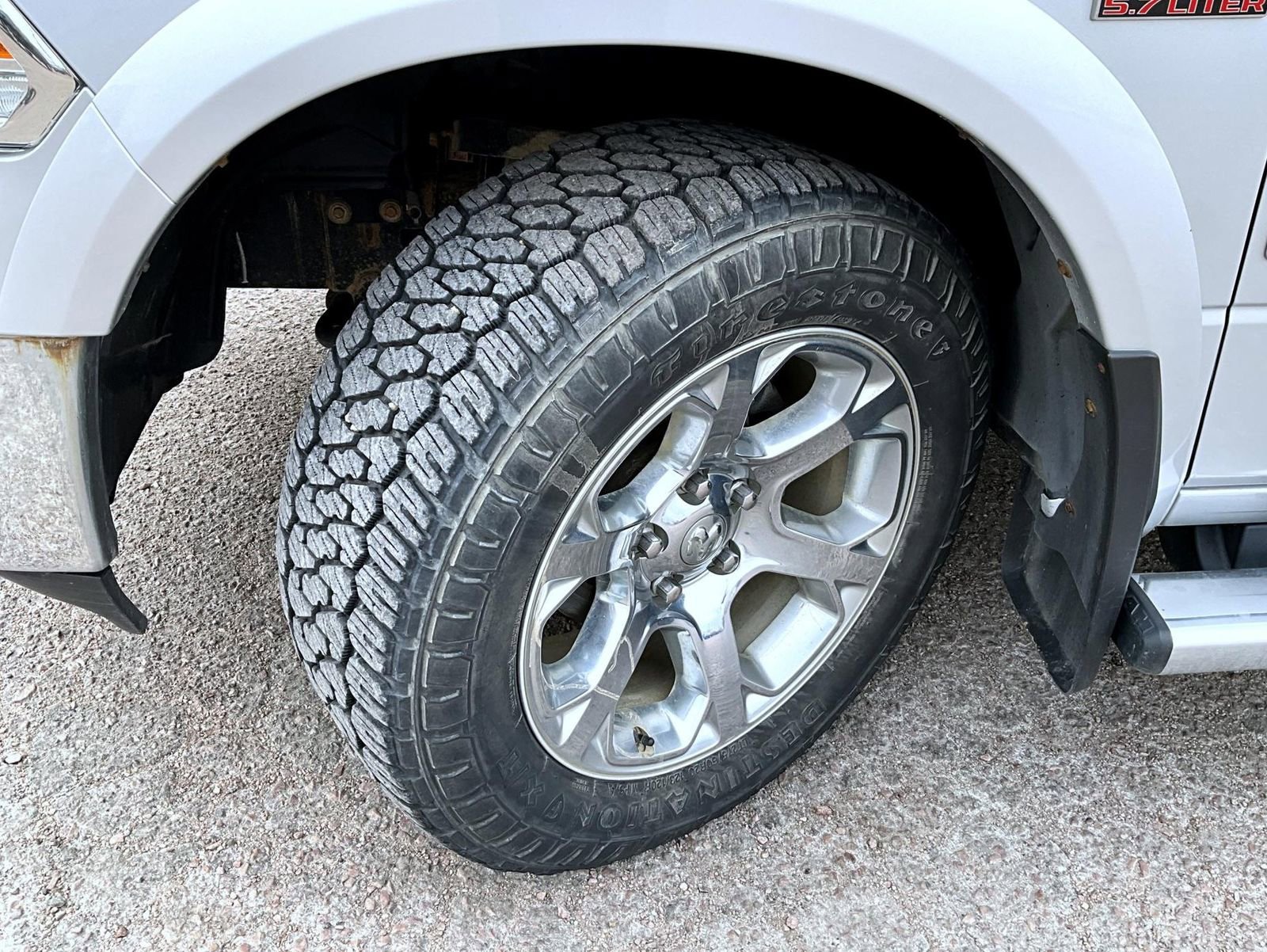 Used 2018 RAM 1500 Laramie image 23