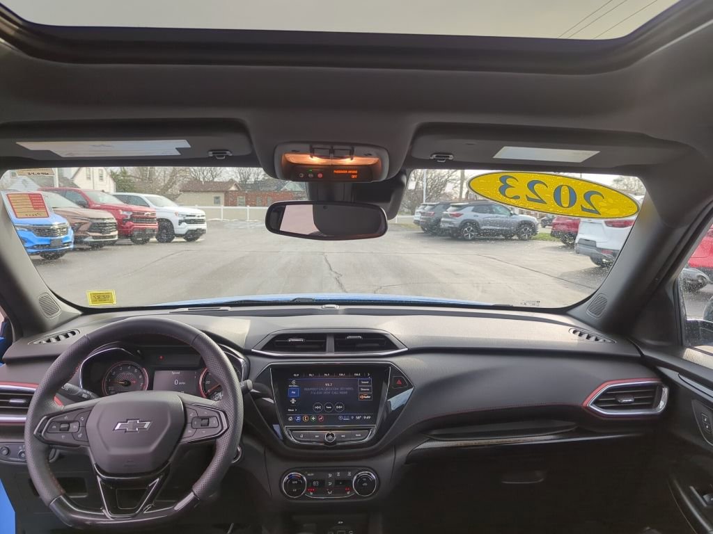 Certified 2023 Chevrolet TrailBlazer RS w/ Sun and Liftgate Package image 30