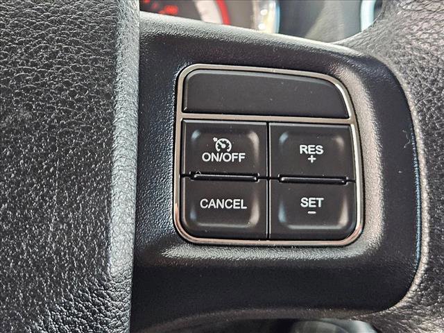 Used 2019 Dodge Grand Caravan SE w/ UConnect Hands-Free Group image 26