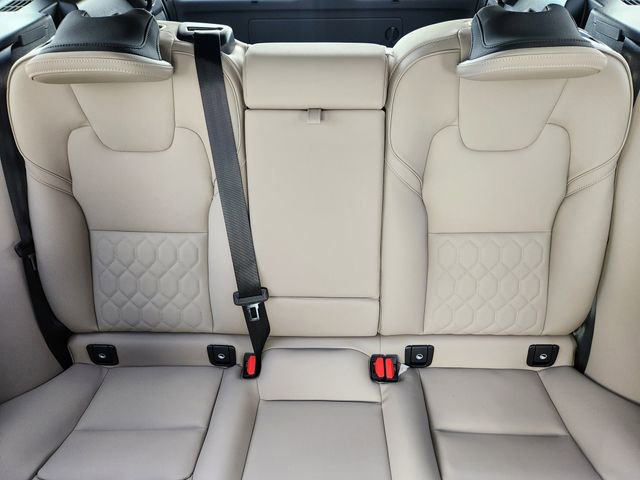 New 2026 Volvo XC60 B5 Plus w/ Protection Package Premier image 14