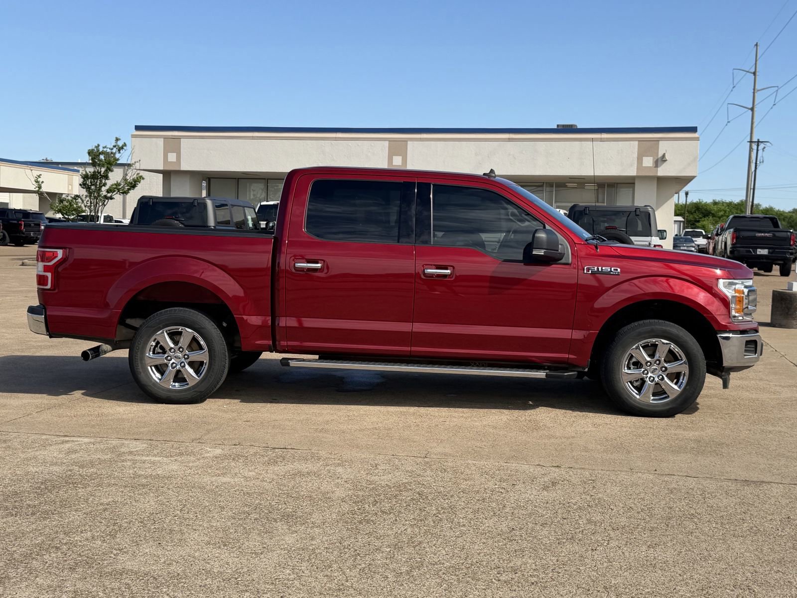 Certified 2019 Ford F150 XLT w/ Equipment Group 302A Luxury image 3