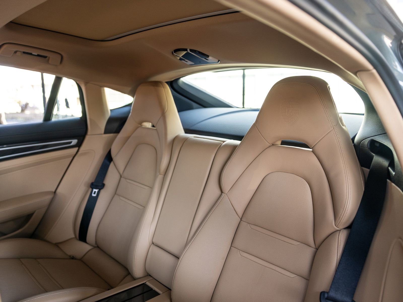 Certified 2023 Porsche Panamera Platinum Edition image 29