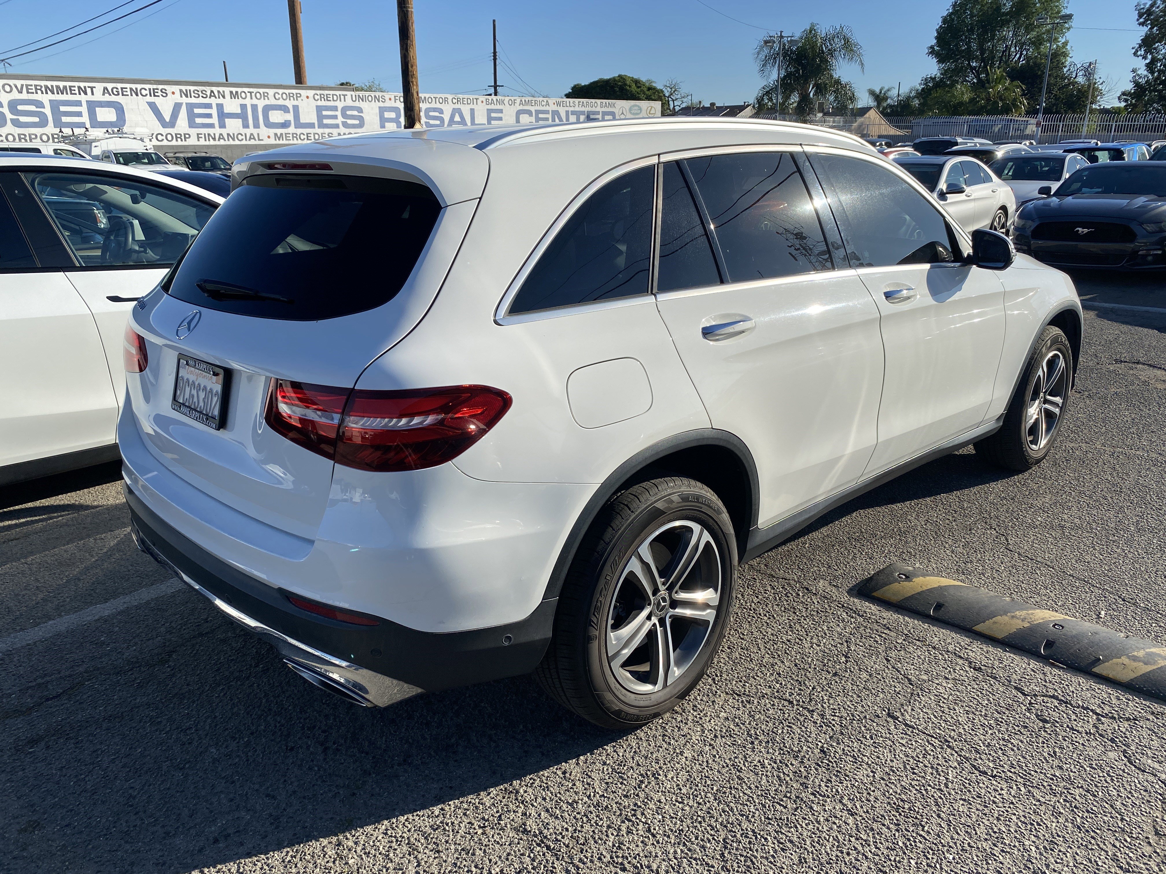 Used 2019 Mercedes-Benz GLC 300 w/ Parking Assistance Package image 8