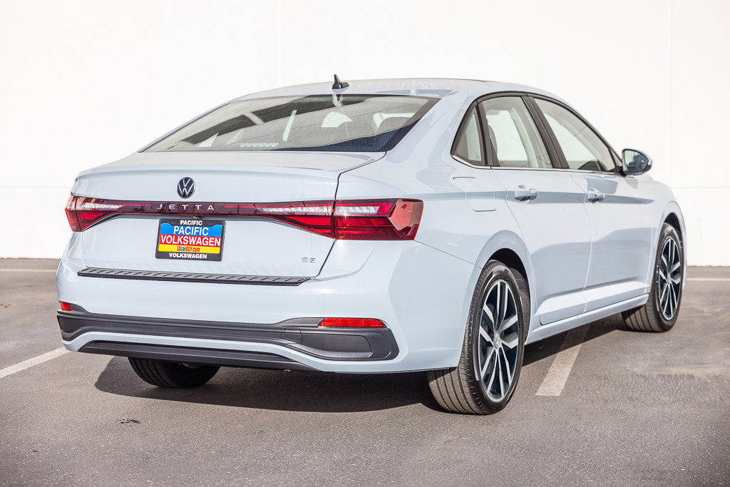 New 2027 Volkswagen Jetta SE FWD image 3