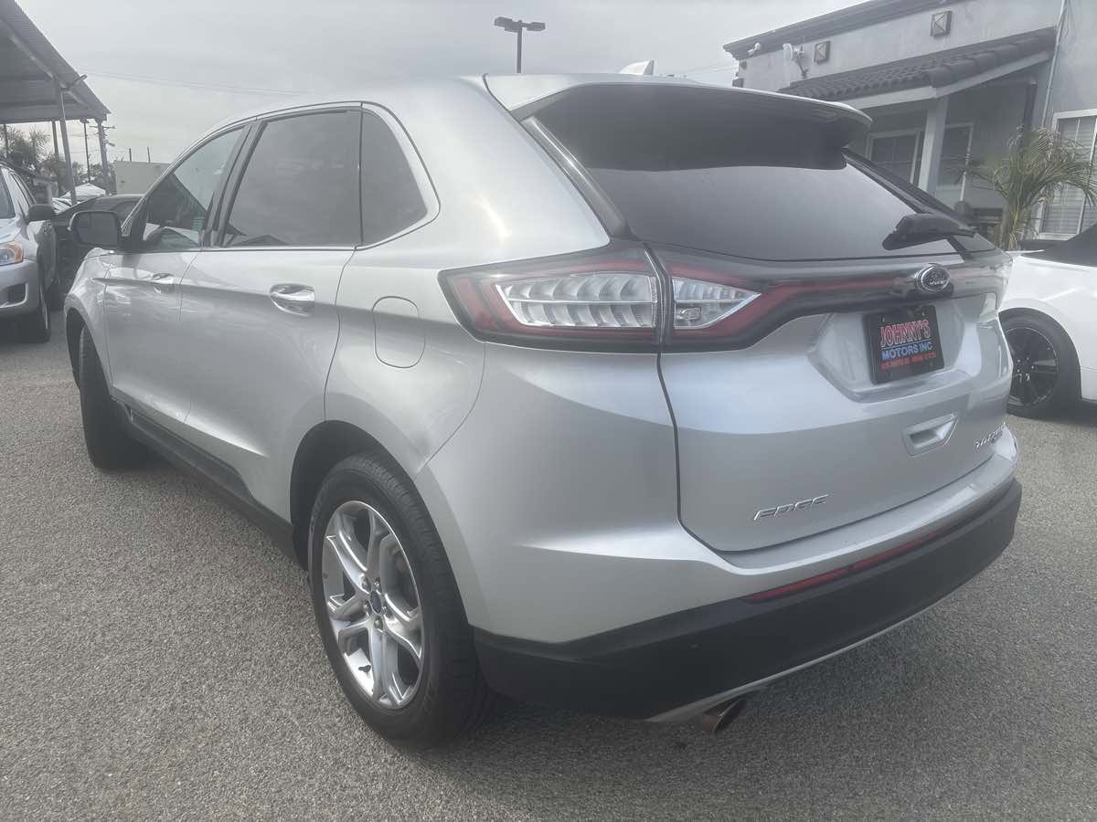 Used 2015 Ford Edge Titanium image 4