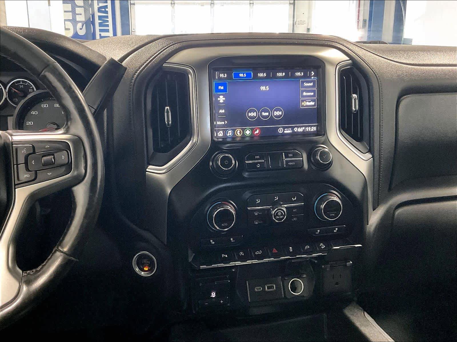 Used 2020 Chevrolet Silverado 1500 LT Trail Boss w/ Midnight Edition AWD/4WD image 18