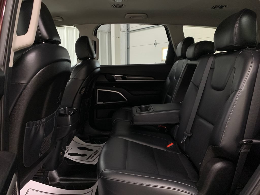 Used 2020 Kia Telluride LX AWD/4WD image 19