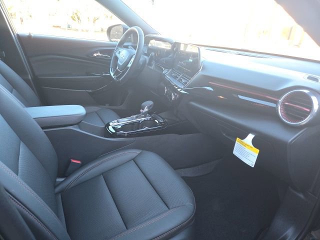 New 2026 Chevrolet Trax RS w/ Sunroof Package FWD image 16