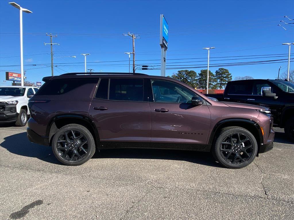 New 2026 Chevrolet Traverse RS image 2