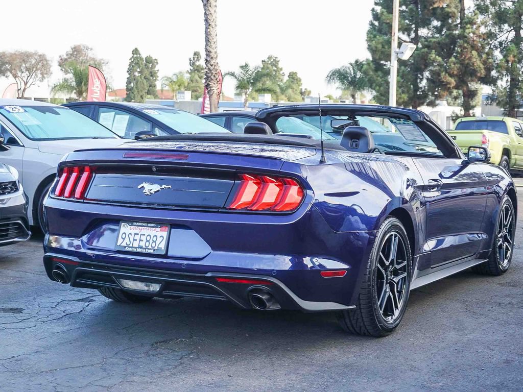 Used 2020 Ford Mustang Premium RWD image 7
