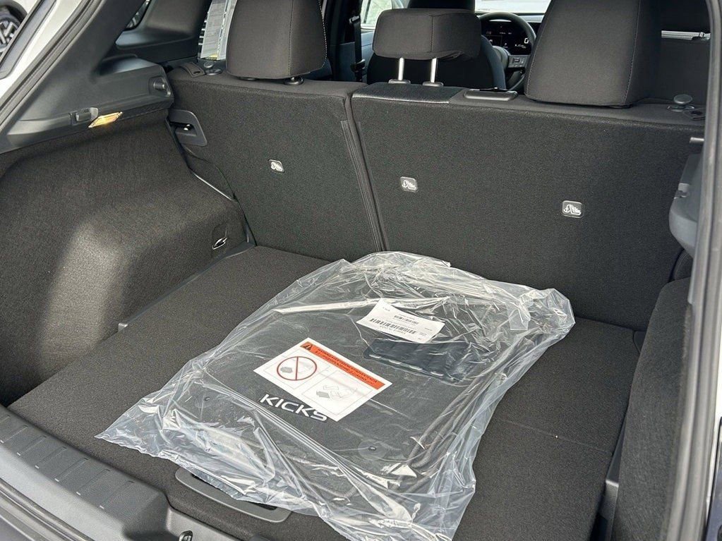 New 2026 Nissan Kicks SV image 14